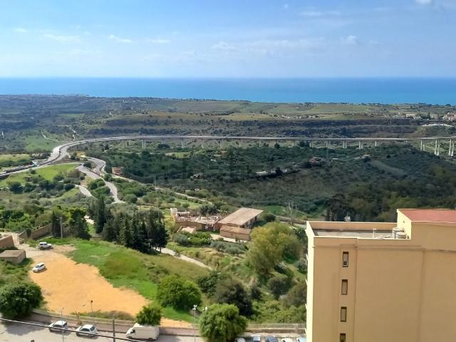 Appartamento in vendita di 120 m² in Viale Pietro Nenni
