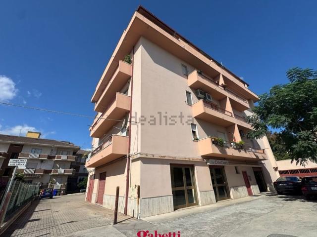 Appartamento in vendita di 120 m² in Vico I Trignina, 4