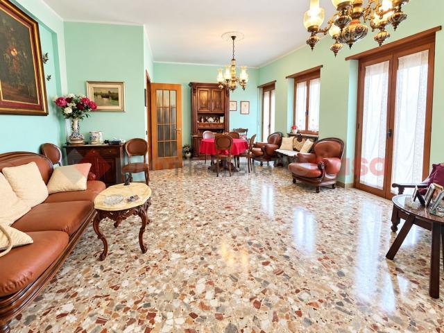 Appartamento in vendita di 120 m² in Vicolo Terrà, 3