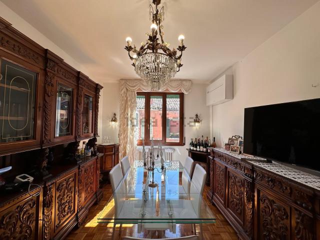 Appartamento in vendita di 120 m² in Calle Molin