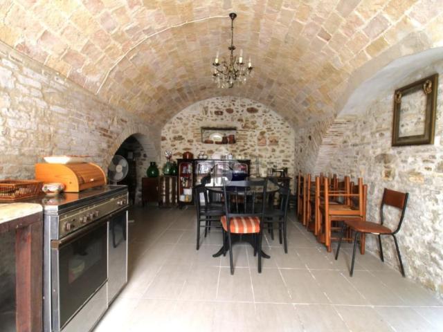 Appartamento in vendita di 120 m² in Corso Giuseppe Garibaldi, 2