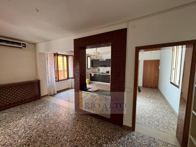 Appartamento in vendita di 120 m² in Fondamenta dei Vetrai