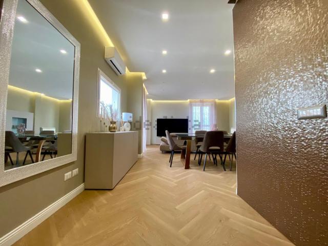 Appartamento in vendita di 120 m² in Largo Giovanni XXIII, 4