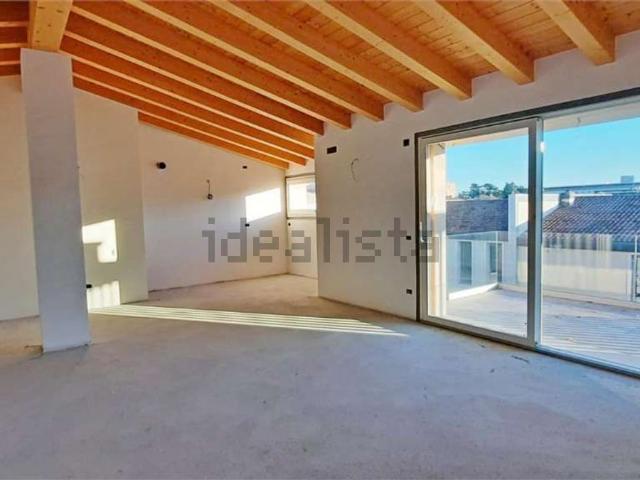 Appartamento in vendita di 120 m² in Largo San Giorgio, 6