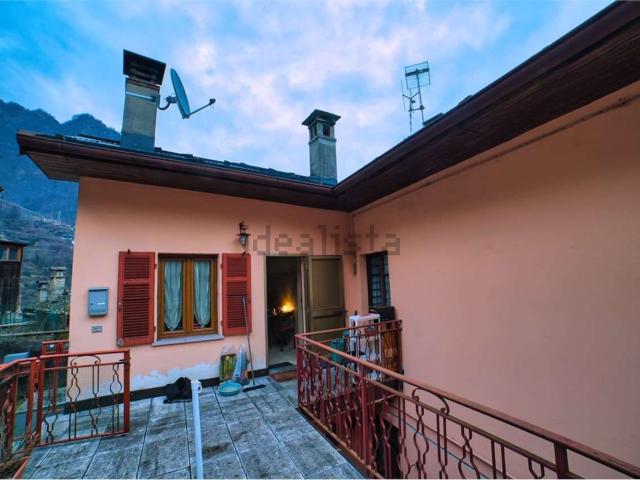 Appartamento in vendita di 120 m² in Località Calasca Dentro, 8
