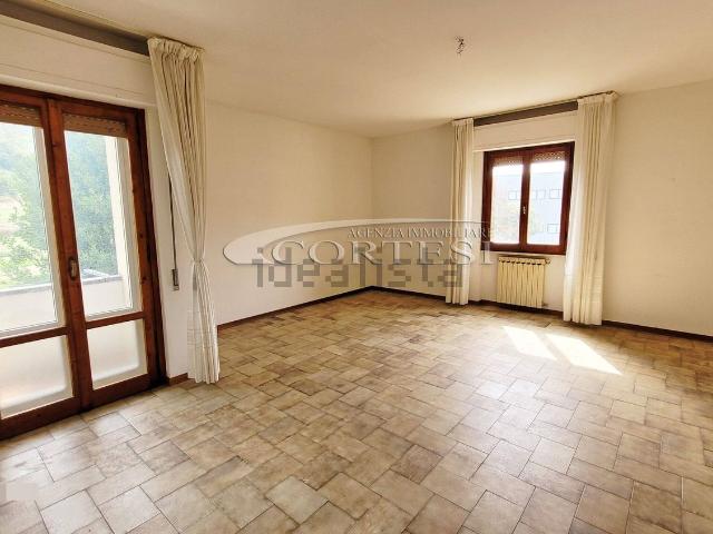 Appartamento in vendita di 120 m² in Località Castelnuovo, 117
