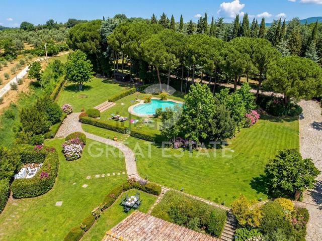 Appartamento in vendita di 120 m² in Località le Contesse