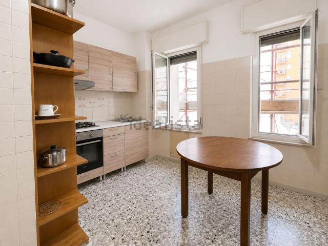 Appartamento in vendita di 120 m² in Piazza Carlo Alberto Dalla Chiesa