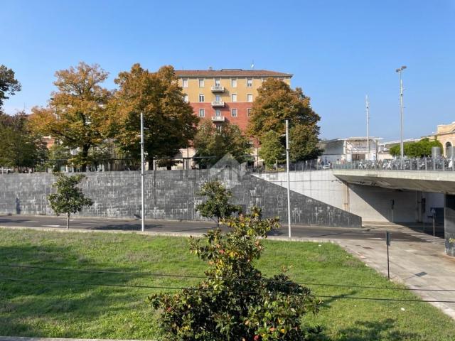 Appartamento in vendita di 120 m² in Piazza Carlo Alberto Dalla Chiesa, 7