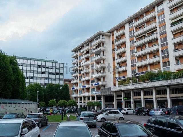 Appartamento in vendita di 120 m² in Piazza Almerico da Schio, 18
