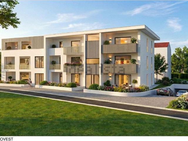 Appartamento in vendita di 120 m² in Piazza Gabriele D&apos Annunzio