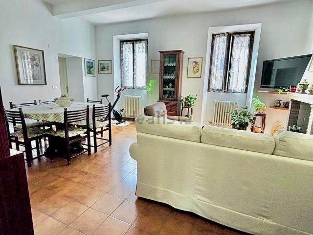 Appartamento in vendita di 120 m² in Piazza Giuseppe Garibaldi