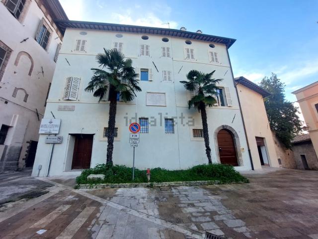 Appartamento in vendita di 120 m² in Piazza Giuseppe Sordini, 1