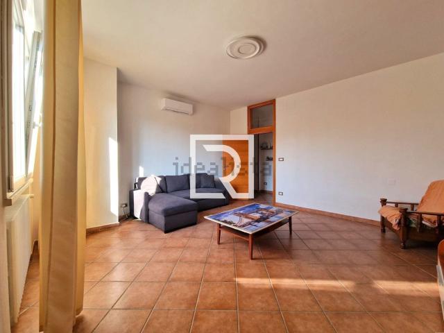 Appartamento in vendita di 120 m² in Piazza dei Martiri