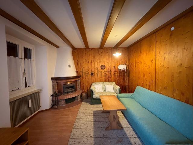 Appartamento in vendita di 120 m² in Piazza Monsignor Perli