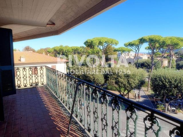 Appartamento in vendita di 120 m² in Piazza Mario Cortesini