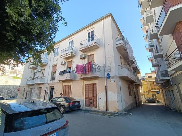 Appartamento in vendita di 120 m² in Piazza Sgroi, 1