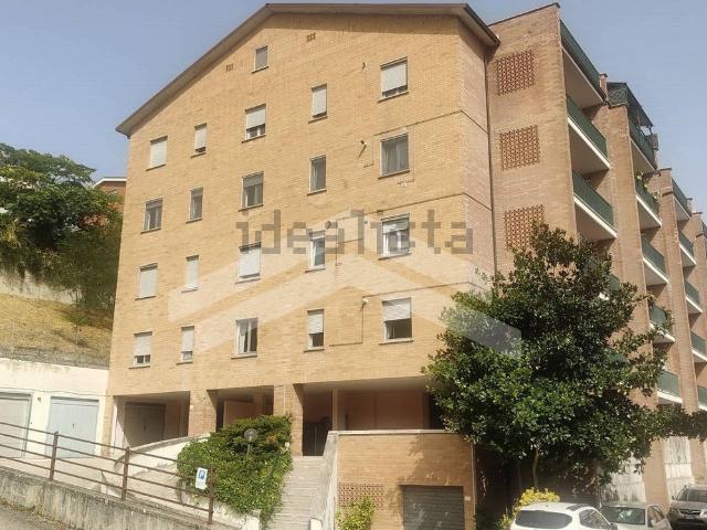Appartamento in vendita di 120 m² in Piazza Spensieri, 2