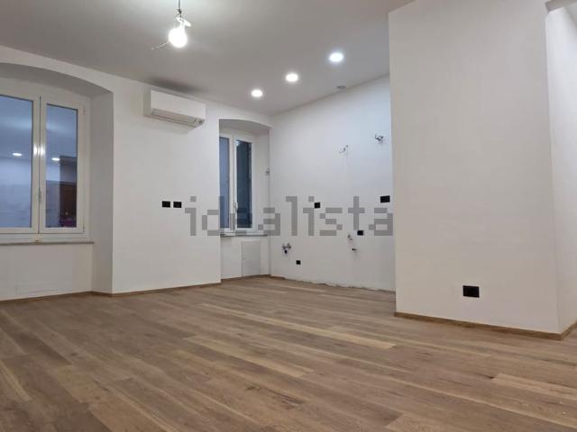 Appartamento in vendita di 120 m² in Piazza Tommaseo, 2