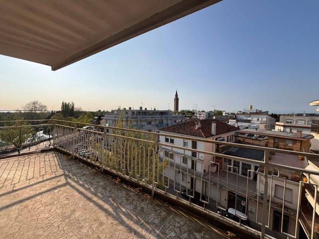Appartamento in vendita di 120 m² in Piazzetta Fanti del Mare