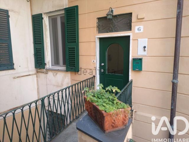 Appartamento in vendita di 120 m² in Salita Inferiore di San Barnaba, 6