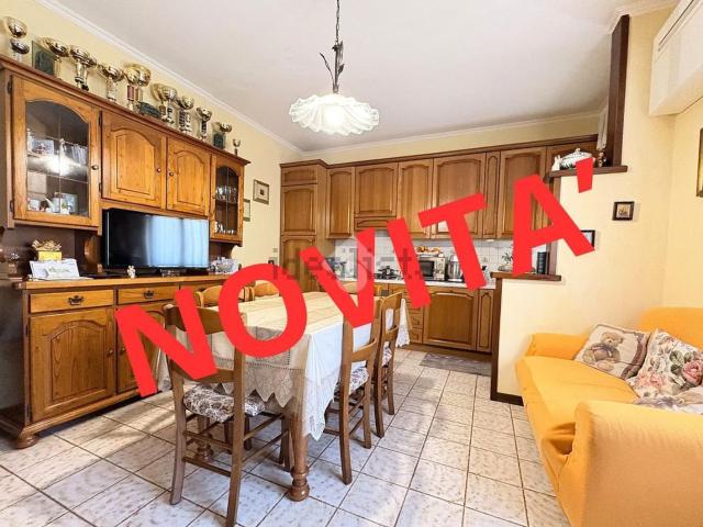 Appartamento in vendita di 120 m² in Strada Amerina, 171