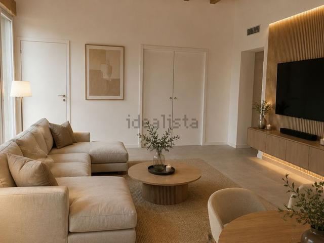 Appartamento in vendita di 120 m² in Strada del Canale, 53