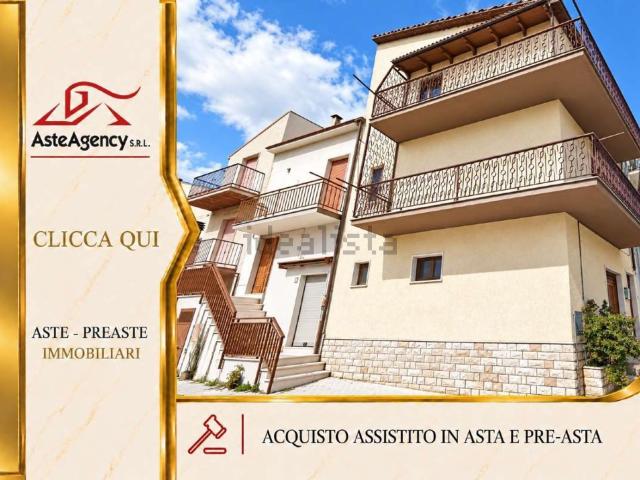 Appartamento in vendita di 120 m² in Strada Fontana Vecchia, 22