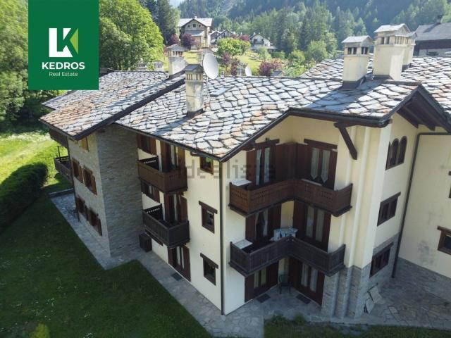 Appartamento in vendita di 120 m² in Strada Larzey Entrèves, 46