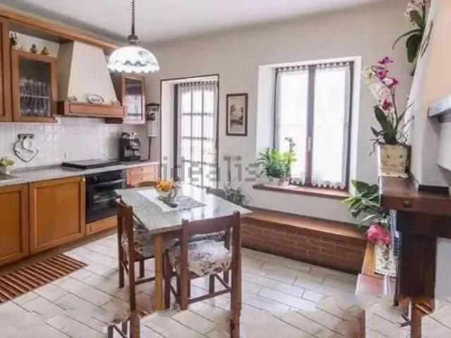Appartamento in vendita di 120 m² in Strada Sivizzano