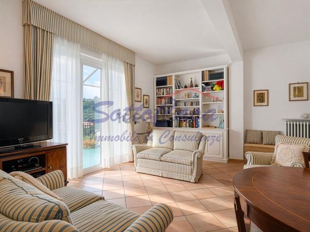 Appartamento in vendita di 120 m² in Strada Statale 1