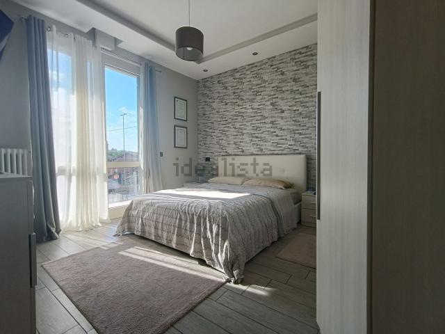 Appartamento in vendita di 120 m² in Strada STATALE SUD, 11