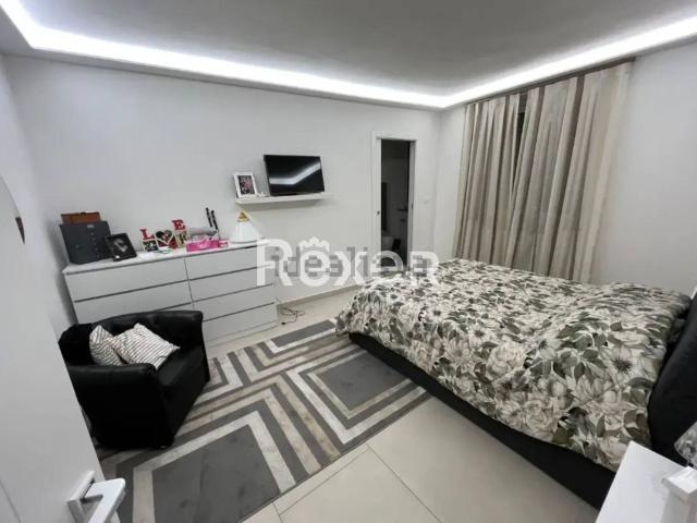 Appartamento in vendita di 120 m² in Via Alessandro Marchese dal Borro