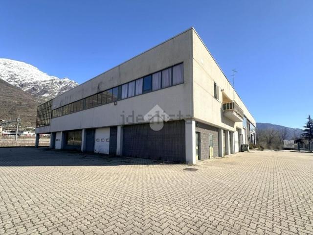 Appartamento in vendita di 1212 m² in Via Fabbrica da Fer, 15