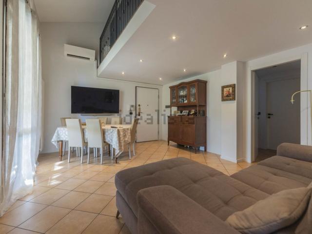Appartamento in vendita di 121 m² in Via Chiesa, 3