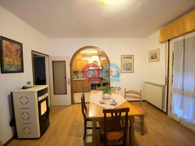 Appartamento in vendita di 121 m² in Via Chiesa, 48