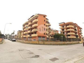 Appartamento in vendita di 121 m² in Via Claudio Tolomeo, 9