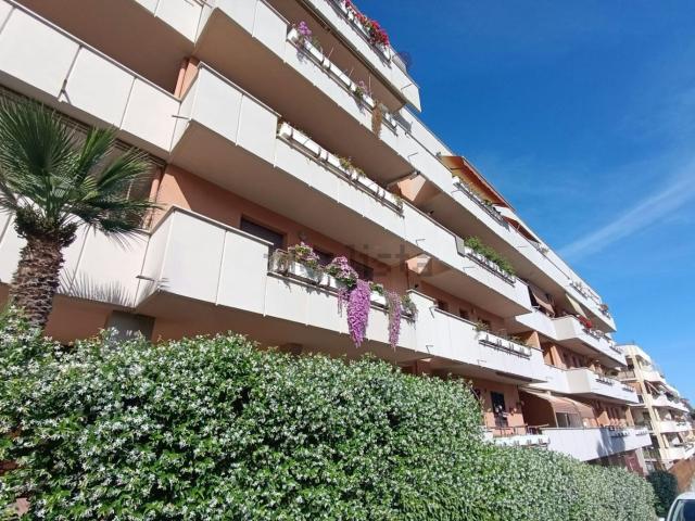 Appartamento in vendita di 121 m² in Via A. De Gasperi, 8