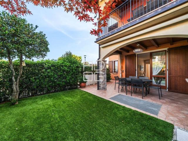 Appartamento in vendita di 121 m² in Via A. Manzoni, 25