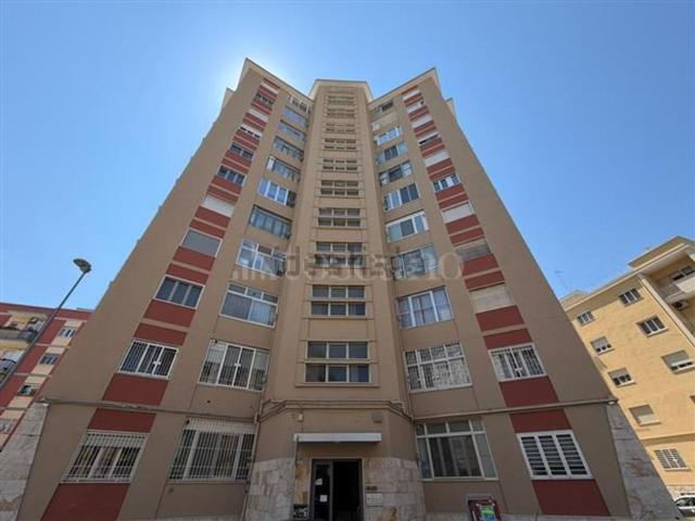 Appartamento in vendita di 121 m² in Via Antonio de Viti de Marco