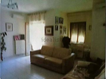 Appartamento in vendita di 121 m² in Via Aldo Moro, 16
