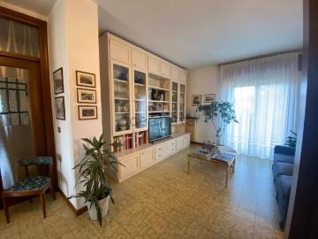 Appartamento in vendita di 121 m² in Via B. Croce