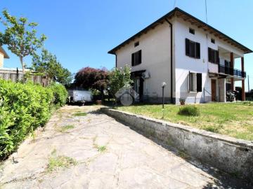 Appartamento in vendita di 121 m² in Via Bassa della Vergine, 119