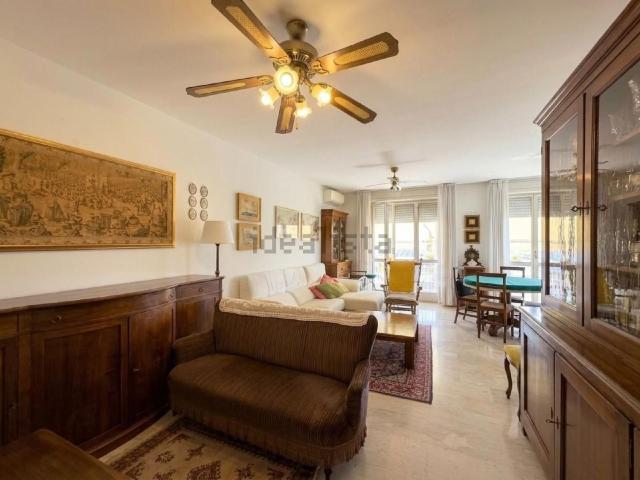 Appartamento in vendita di 121 m² in Via G. B. Cavedalis, 6