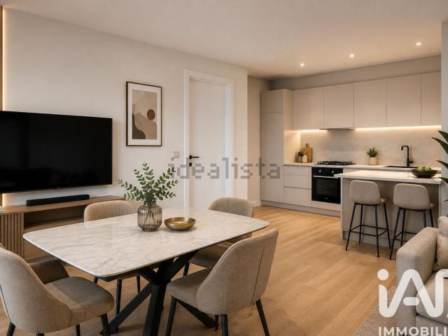 Appartamento in vendita di 121 m² in Via G. di Vittorio, 9