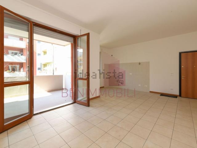 Appartamento in vendita di 121 m² in Via Giovanni Ongaro, 11