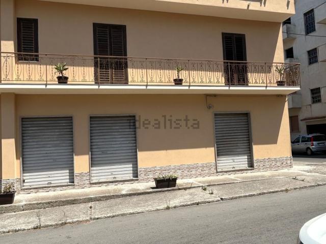Appartamento in vendita di 121 m² in Via Guido Rossa, 11