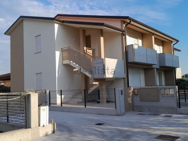 Appartamento in vendita di 121 m² in Via Don Antonio Martinello