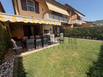 Appartamento in vendita di 121 m² in Via Donatori di Sangue, 60