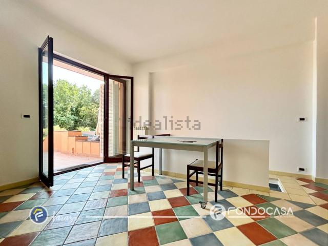 Appartamento in vendita di 121 m² in Via degli Oleandri, 12